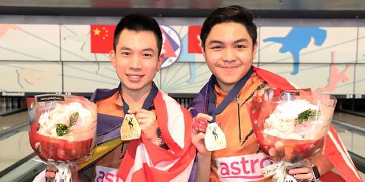 Malaysia golden again: Adrian Ang and Tun Hakim beat Team USA's Andrew Anderson and E.J. Tackett to win doubles at 2018 World Men's Championships