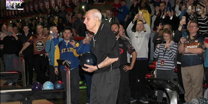 Anthony Simonsen maintains lead, Carmen Salvino says goodbye as 2020 PBA Tournament of Champions heads to match play