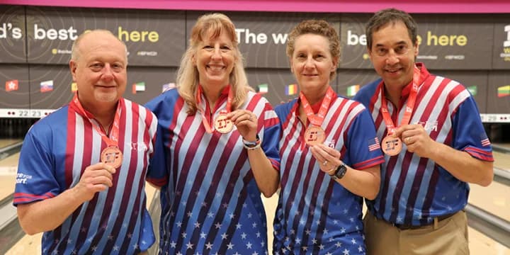 Sweden beats Finland for mixed team gold medal after beating Senior Team USA in semifinals at 2021 IBF Masters World Championships