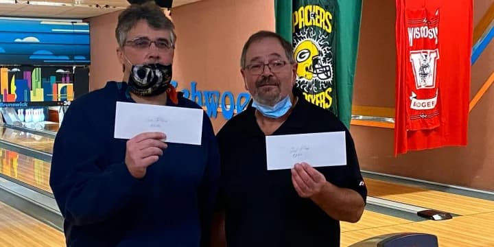 Chris Gibbons runs stepladder, beats Dave Erickson in title match to take 2021 Tough Lanes Challenge title