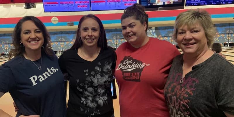Nice Curves of Deerfield takes team lead at 2024 Wisconsin State USBC Women’s State Tournament with 2023 winning score