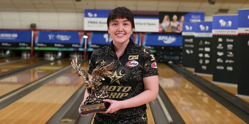 Sin Li Jane leads almost wire-to-wire, wins 2024 PWBA Bowlers Journal Rockford Open title match pulling away