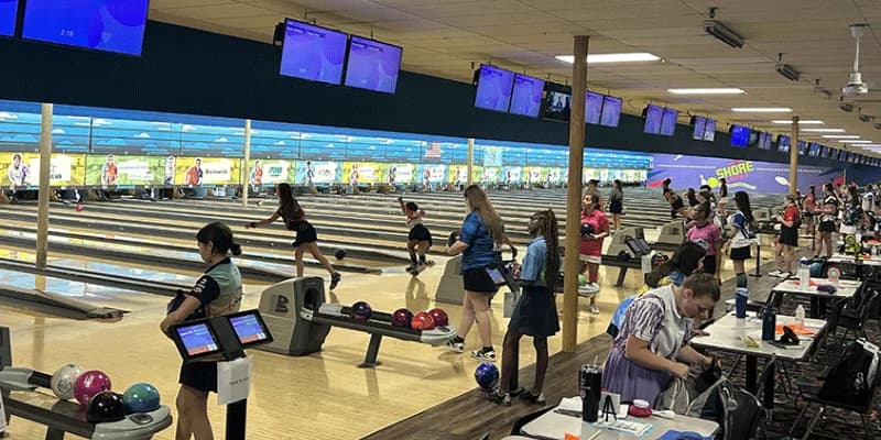 Mithrandir Loutan fires only perfect game, and a 2023 champion leads after Day 1 at 2024 Junior Gold Championships
