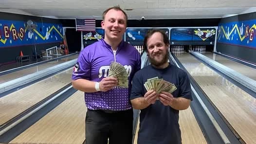 Adam Garlie defeats Ty Peterson to win Wolf River Scratch Bowlers Tour title at Keglers Bowling Center in Manawa