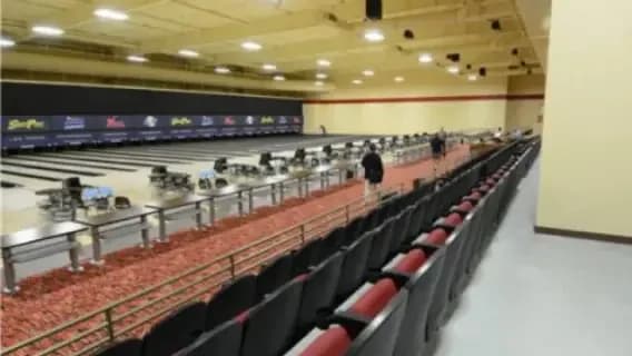 New lanes being installed at South Point Bowling Plaza
