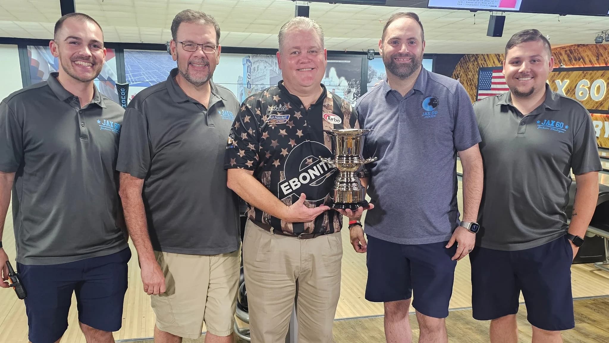 Jason Couch battles through knee pain to win 2025 PBA50 Ballard Championship at PBA50 World Series of Bowling