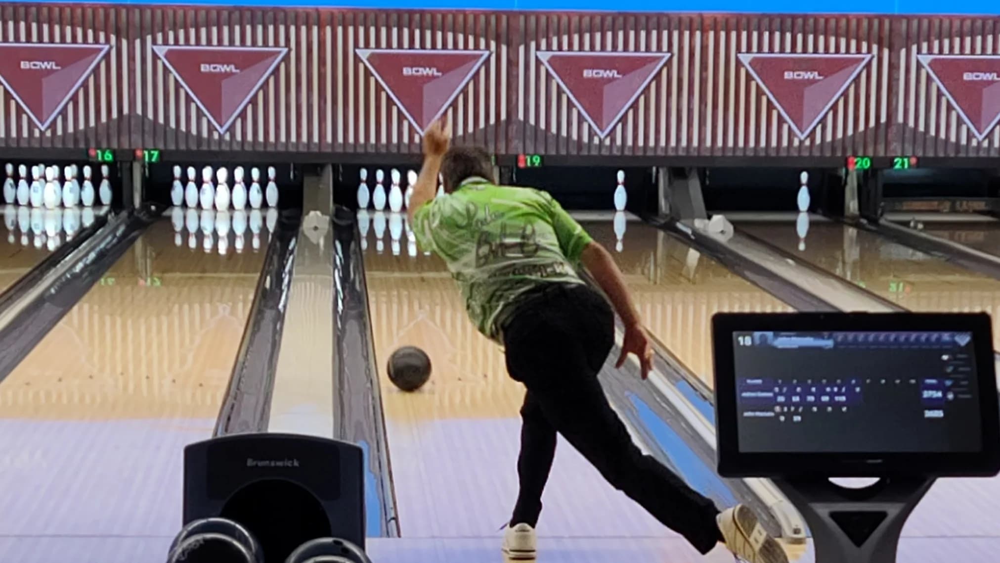 Seeking second straight Player of the Year crown, John Janawicz leads 2025 PBA50 Tournament of Champions heading into final round of match play