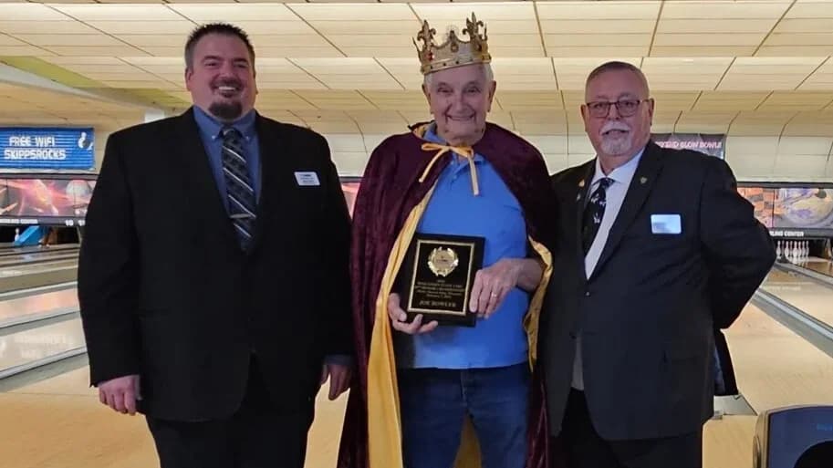 Pete Richter fires 2,095 to lead all-events, also leads doubles in opening weekend of 2026 Wisconsin State USBC Senior State Tournament