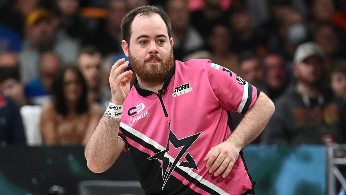 Anthony Simonsen is top qualifier, Deo Benard’s back-ups grab spotlight at 2026 Groupon PBA Illinois Classic