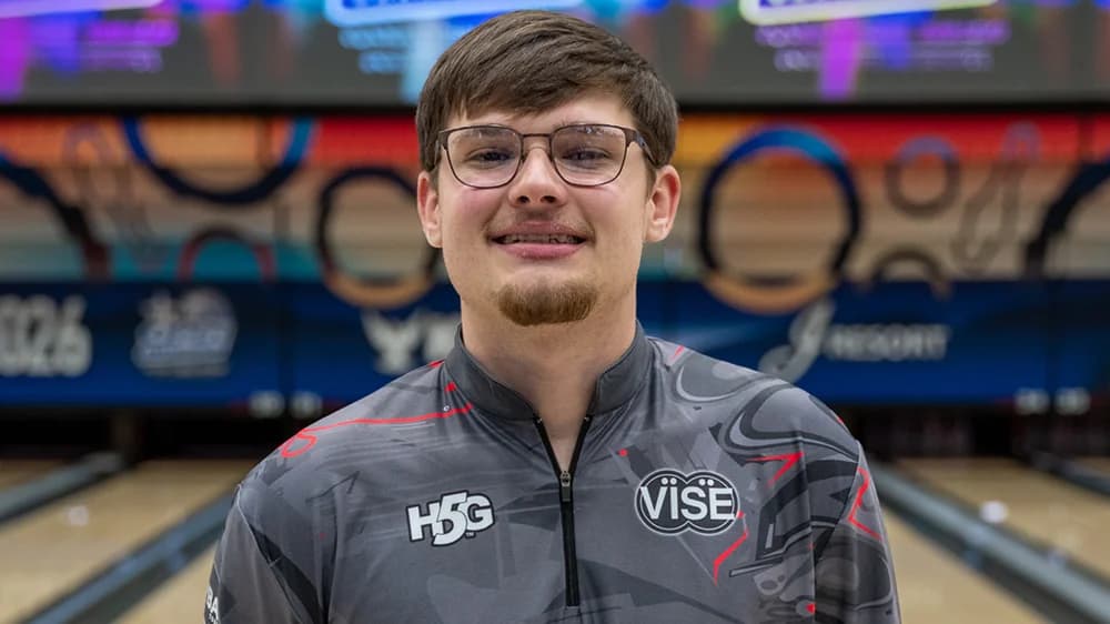 Ball change, clutch finish propel Robert Oakleaf Jr. into singles, all-events leads at 2026 USBC Open Championships