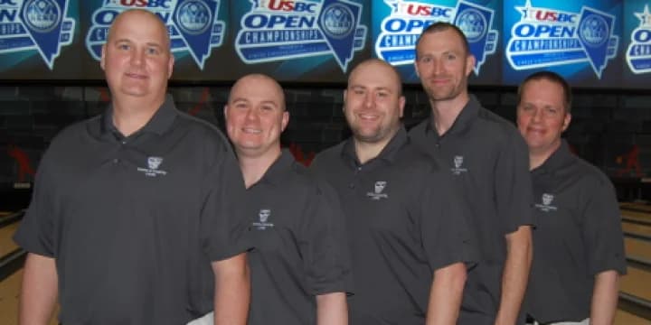 Matt Zagar leads Towne & Country Lanes 1 to first 3,300 of 2014 Open Championships