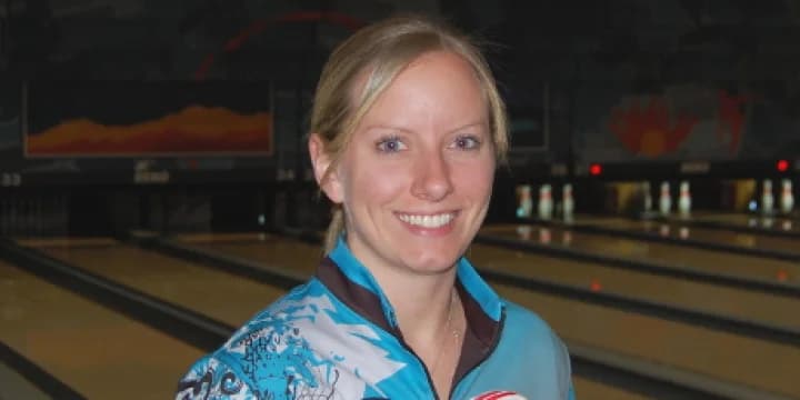 Brittni Hamilton, Dana Miller-Mackie lead USBC Queens, Senior Queens into match play