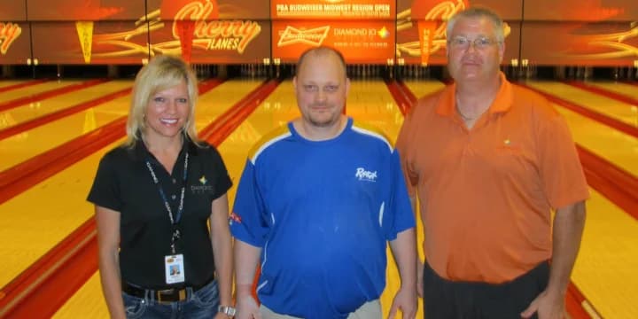 Steve Taylor wins PBA Budweiser Open Regional by defeating Pete Weber, Jesse Buss in final 2 matches