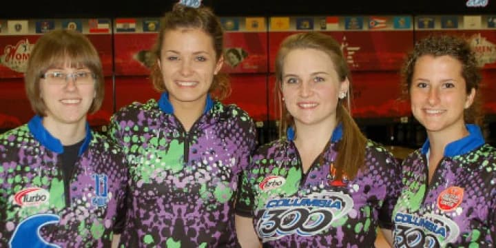 Former college players take team lead at 2016 Women's Championships