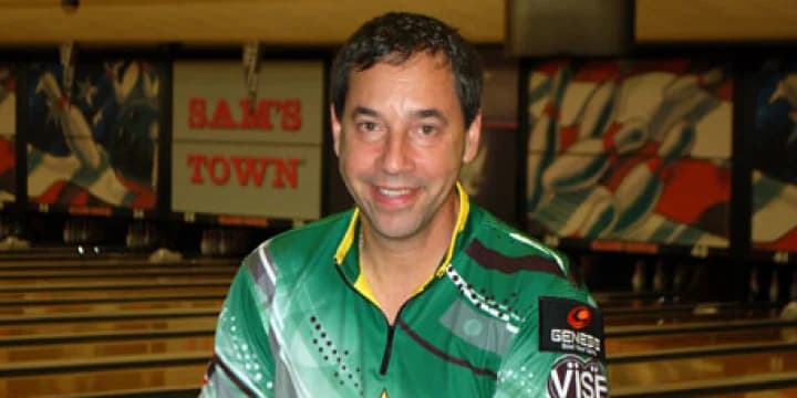 Parker Bohn III edges roommate John Donovan for first-round lead at USBC Senior Masters