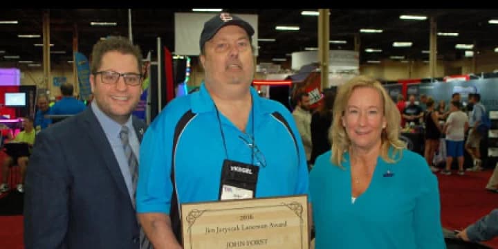 Update: John Forst dies shortly after receiving Jim Jaryszak Laneman Award at Bowl Expo