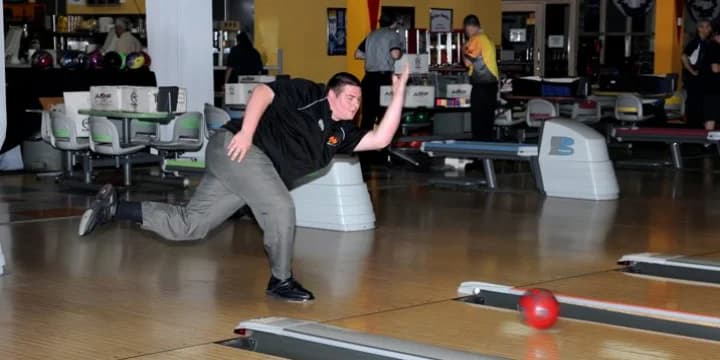 Unheralded Darren Andretta leads qualifying as top 24 head to match play at PBA Xtra Frame Gene Carter’s Pro Shop Classic