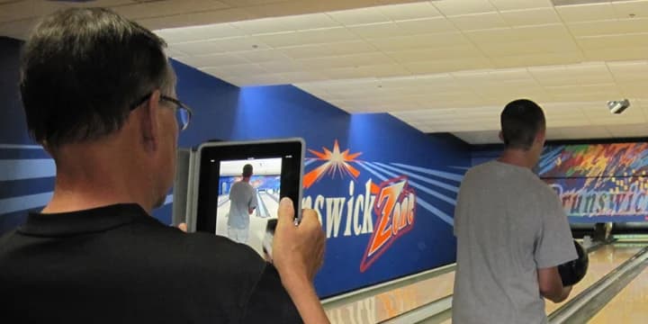 Famed coach Bill Spigner giving away 2 free lessons