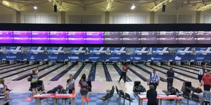16 men, 16 women survive opening day of 2017 Intercollegiate Singles Championships