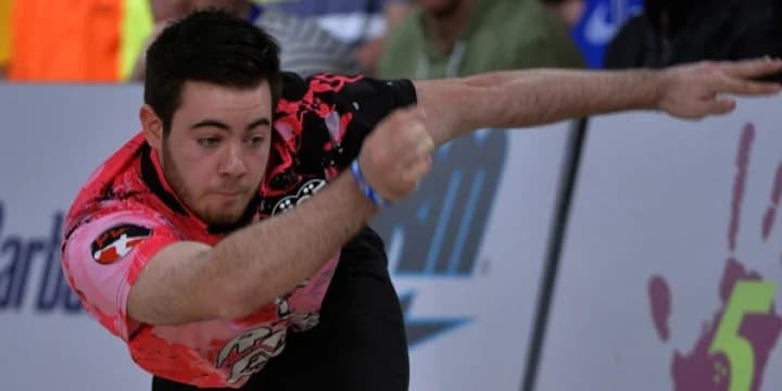 Anthony Simonsen leads as top 50 in stunningly strong field advance to cashers round in Proprietors Cup VI