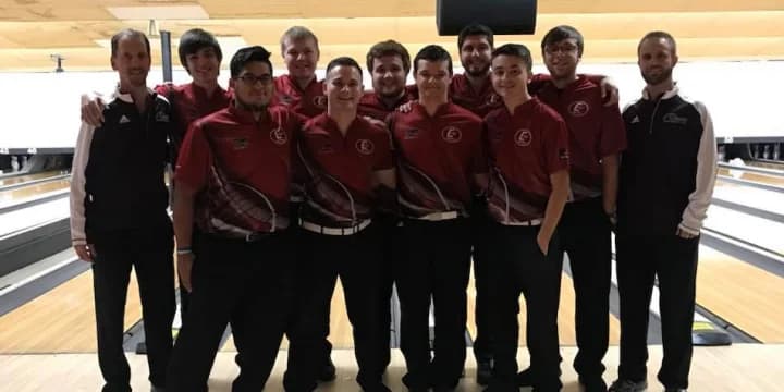 Calumet men, St. Ambrose women win titles at 2017 Midwest Collegiate Tournament at AMF Bowlero