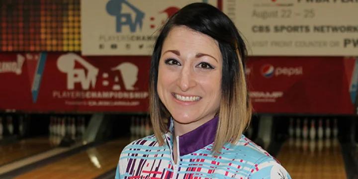 Lindsay Boomershine averages 230 to lead top 18 into match play at 2018 QubicaAMF PWBA Players Championship