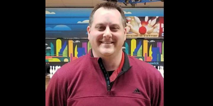 Brian Hoffman fires 800 in singles, 2,237 all-events to dominate opening day of Madison Area USBC Open Championships — aka the City Tournament