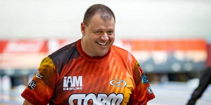 Tom Hess jumps to 114-pin lead after qualifying as top 15 advance at 2022 PBA50 Highland Park Lanes Open