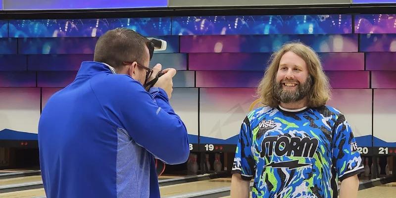 Jeremiah Smith comes through in final frame to edge past Derek Eoff for singles lead at 2023 USBC Open Championships