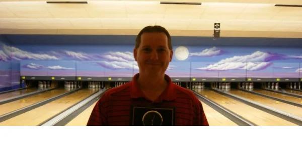 Red-hot Mike Hoffman edges Dal Geitz in battle of lefties for MAST title at Village Lanes