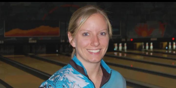 Brittni Hamilton, Tish Johnson lead after two rounds at USBC Queens, Senior Queens