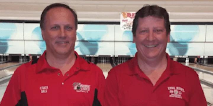 Dale Chlebowski, Bill Borchers take doubles lead in 3rd weekend of City Tournament