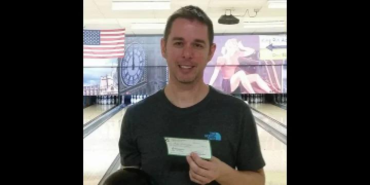 Andy Bunkoske wins Frequency Bowling Tour tournament 