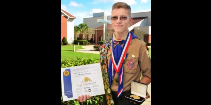 Daniel Bolan, Florida youth who started Strike for Vets to help wounded veterans, is 1 of 2 receiving USBC Youth Ambassador Award