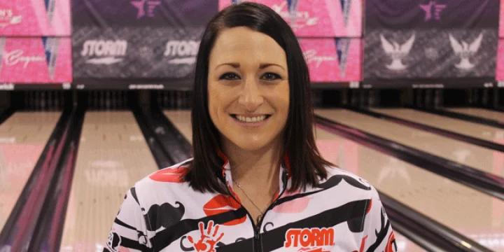 Coming off knee injury, Lindsay Boomershine leads first round of USBC Queens